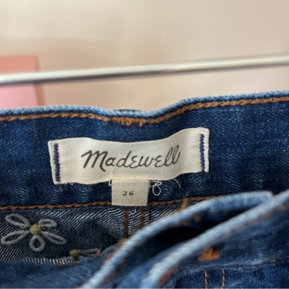 Madewell High-Rise Floral Embroidered Jean Shorts Size 26 - Picture 3 of 4